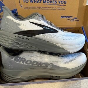 BROOKS Launch 11 - Size 9 - Grey